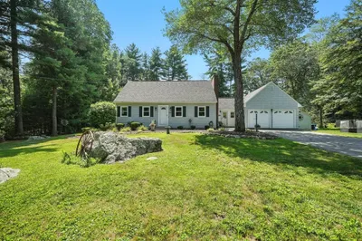 20 Country Club Dr 1