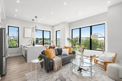 523 Second St #202 1