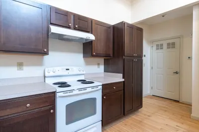 24 Main St #203 1
