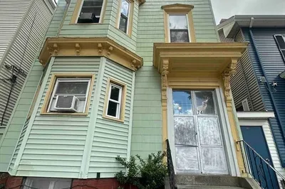 74 Trenton St 1