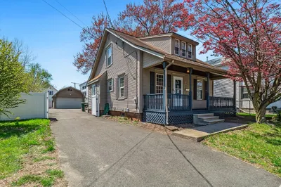 31 Ferry St