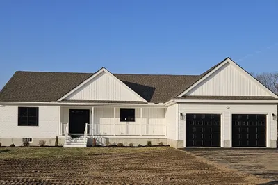 Lot 6 Elm St 1
