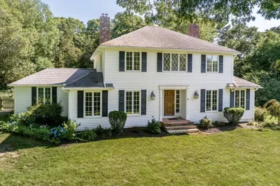 20 Howland Lane 1
