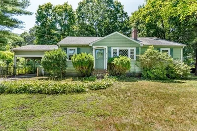 18 Daly Dr