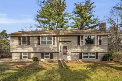 57 Manchaug St 1