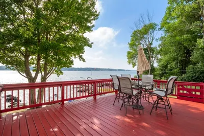 153 Plymouth Blvd 1