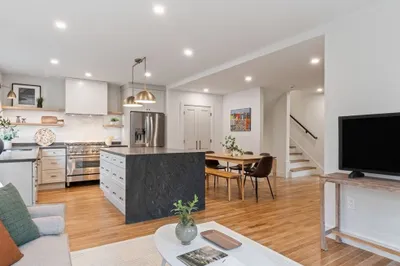 26 Bowdoin Street #26
