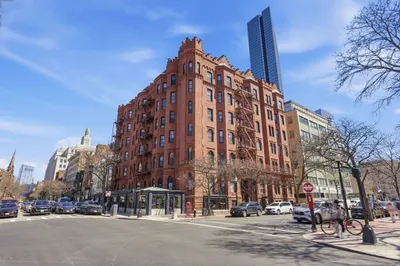 271 Dartmouth St #1F 1