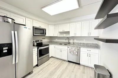200 Cove Way #720 1