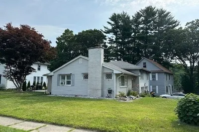 28 Copley Rd