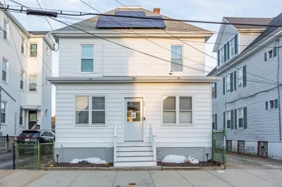 54 Short St