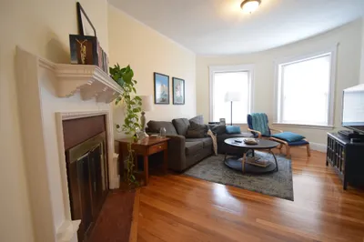 191 Winthrop Rd #3 1