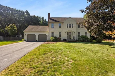 260 Boxwood Lane 1