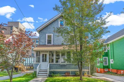 37 Greenwood St 1