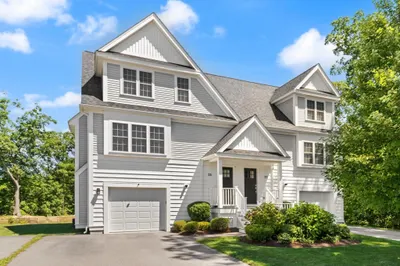 25 Craftsman Ct #25 1
