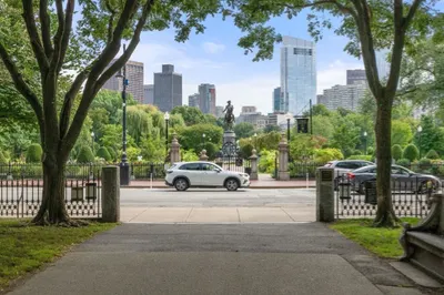 2 Commonwealth Ave #8G 1