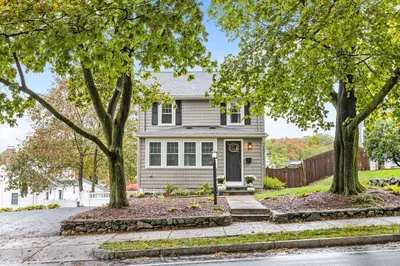 195 Lowell Street 1