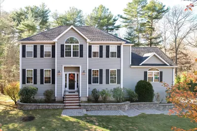22 Johnson Dr 1