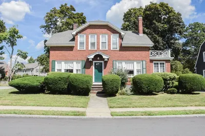 12 Houston Ave 1