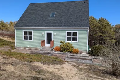7 Sawyer Grove Rd 1