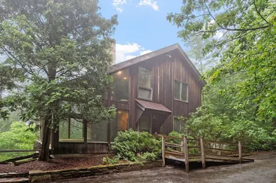 12 Pine Hill Lane