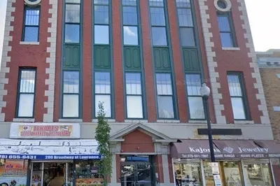 204 Broadway #204