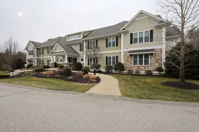 414 Eagles Nest Way #414 1