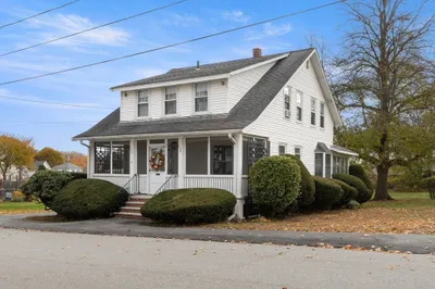 32 S Pine St 1