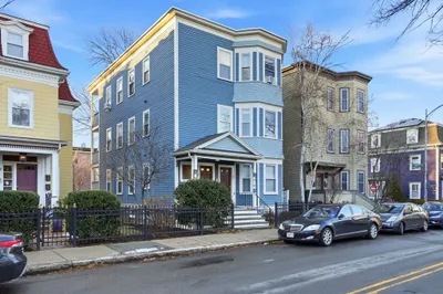 49-51 Putnam Ave 1