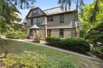 1010 Centre #Unit 3