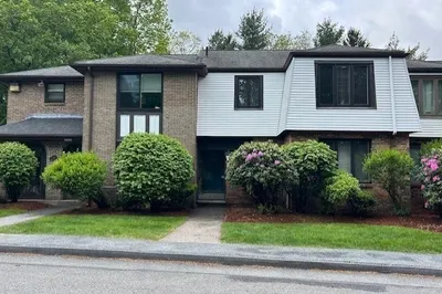 33 Cobblestone Lane #33