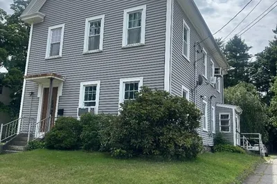 334 W Britannia St 1