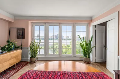 274 Beacon Street #8R 1