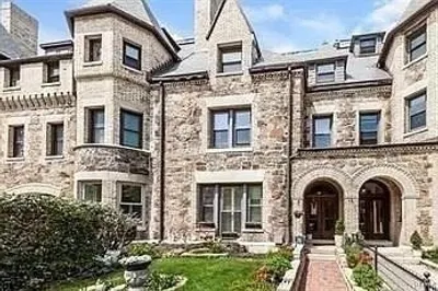 15 Garrison Rd