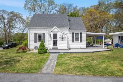 41 Torrington Rd 1