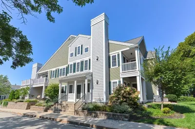 10 Village Drive #10 1