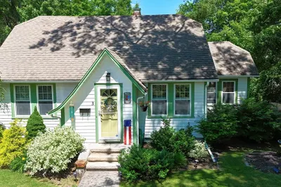 3 Jensen Ave 1