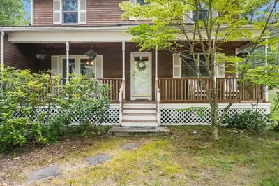 11 Marlboro Rd