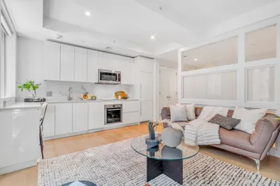 135 Seaport Blvd #612