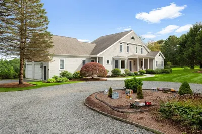 7 Aviators Ln 1