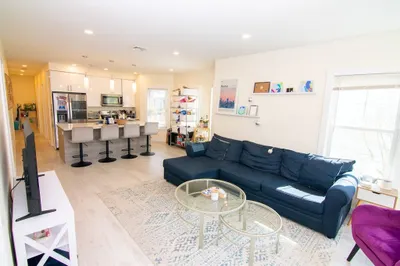 3 Evergreen Ave #3