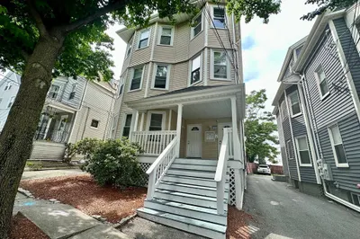 21 Macarthur St #2