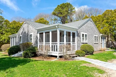 558 Craigville Beach Road #7 1