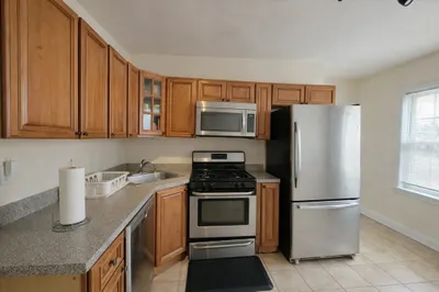 9 Medford St #1 1