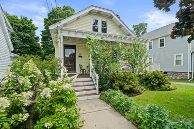 20 Fairbanks Rd 1
