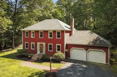 60 Allen Rd 1