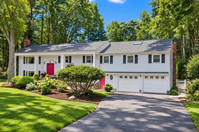 5 Surrey Ln 1