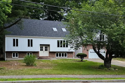 41 Kenneth St 1