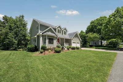 78 Hammersmith Dr 1