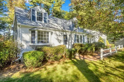 11 Longfellow Rd